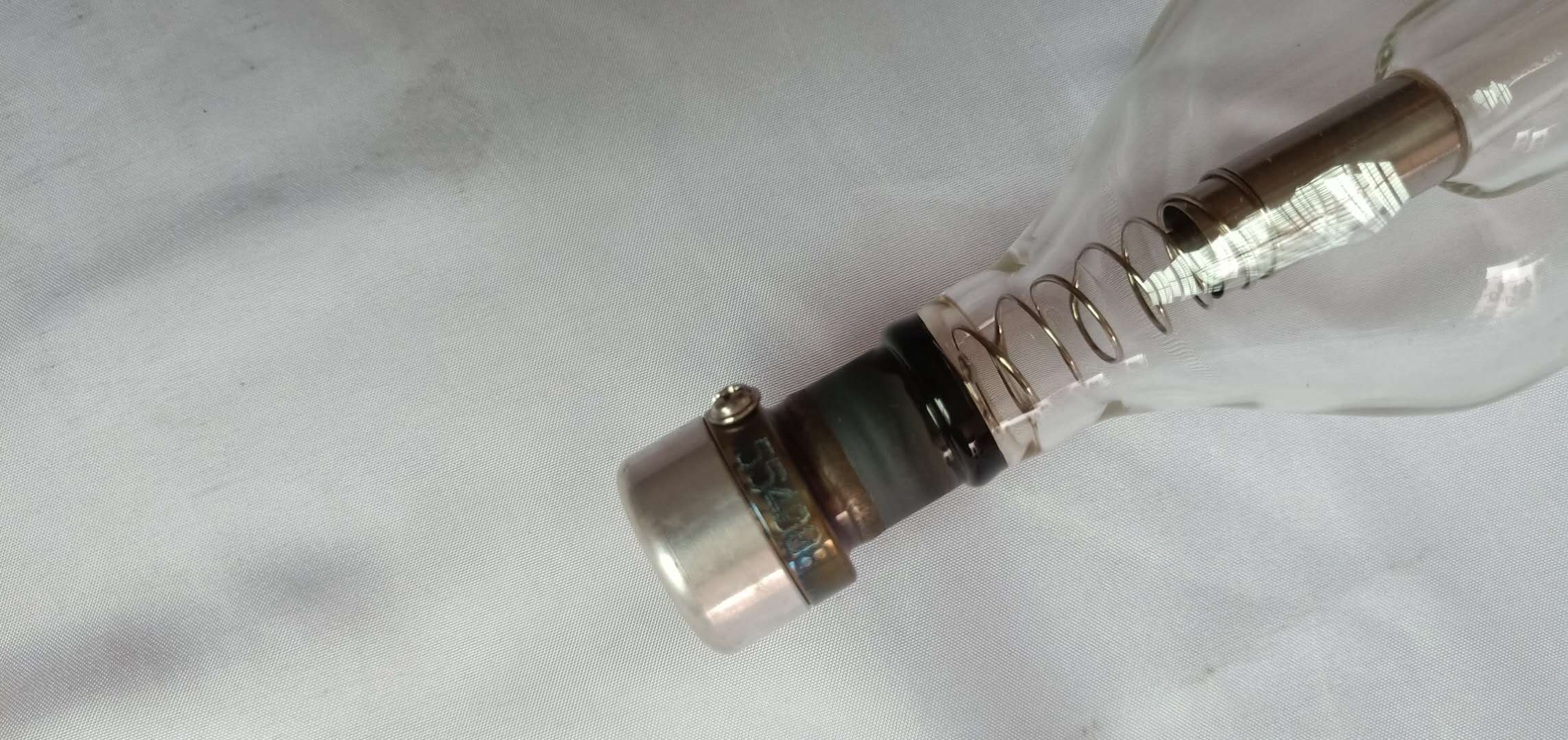 小型非金屬二氧化碳激光切割機激光管該如何選擇！