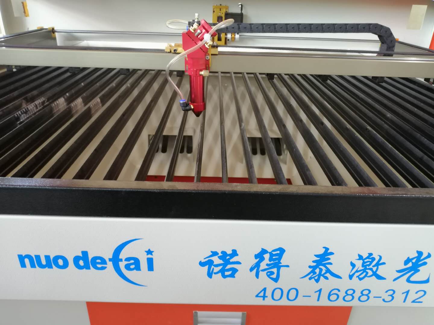 激光切割機比較還是哪個廠家做得比較好一些？
