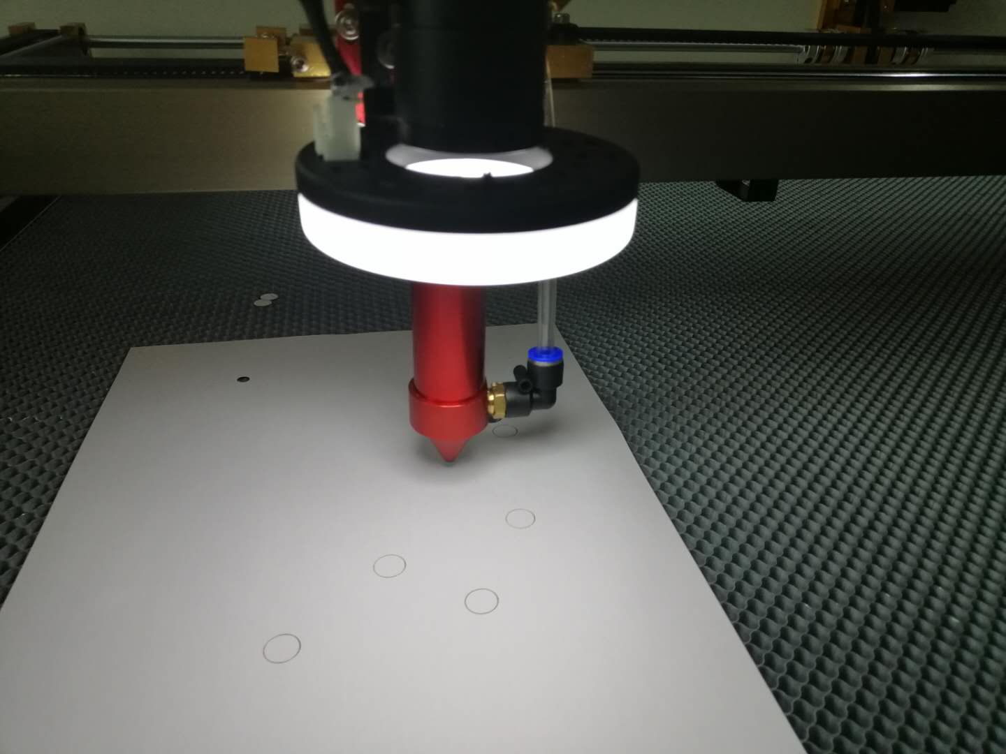 鞋材加工應用于哪種激光切割機會比較適合，價格貴嗎？