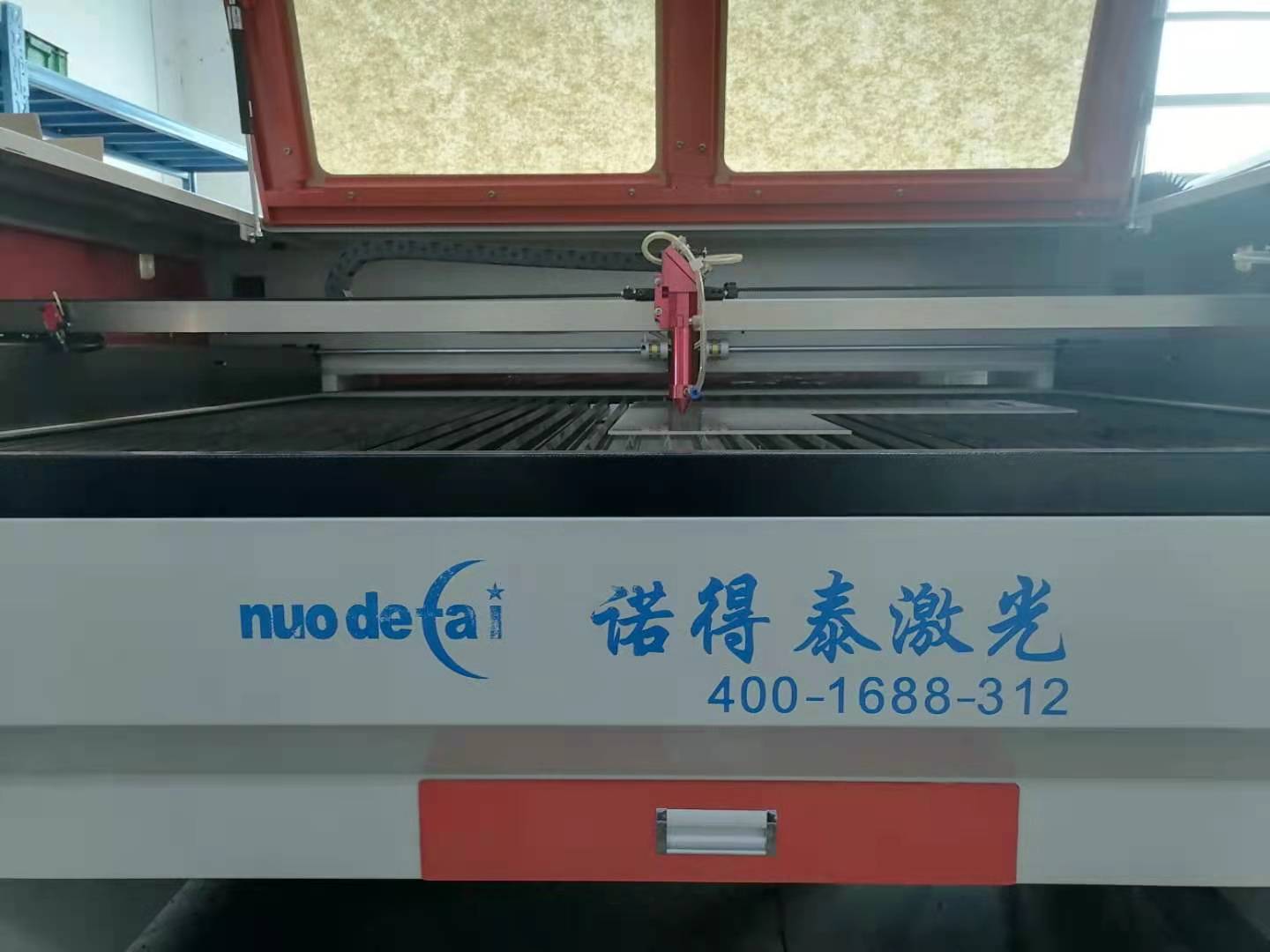 我想買一臺(tái)二手亞克力激光切割機(jī)價(jià)格需要多少錢？